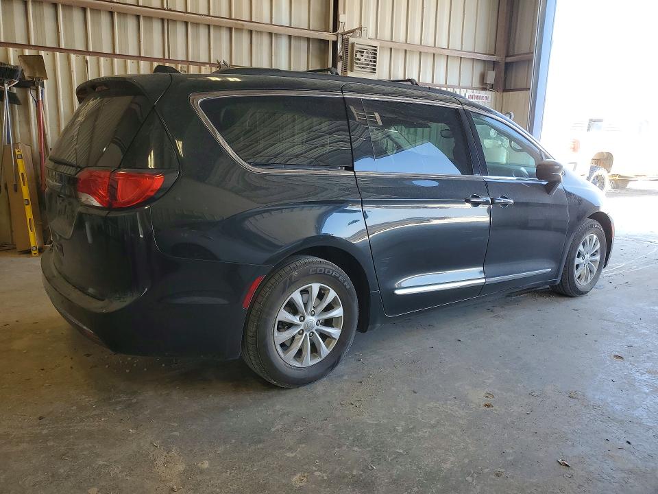 Продаж на аукціоні авто 2017 Chrysler Pacifica, vin: 2C4RC1BG5HR526723, номер лоту: 79930235