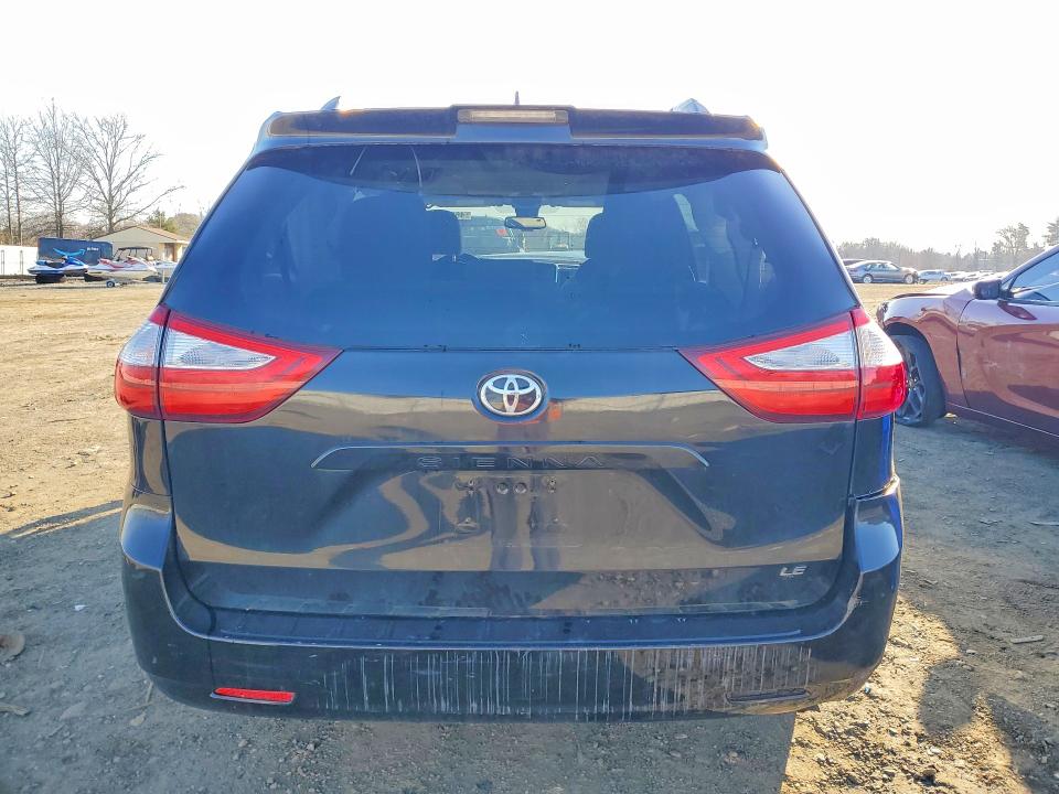 Продаж на аукціоні авто 2018 Toyota Sienna, vin: 5TDKZ3DC9JS933480, номер лоту: 46862866