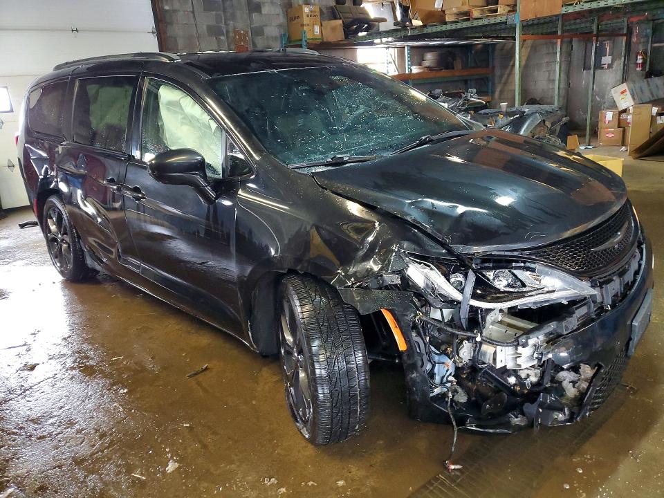 2019 Chrysler Pacifica მანქანა იყიდება აუქციონზე, vin: 2C4RC1EG0KR524039, აუქციონის ნომერი: 77295285