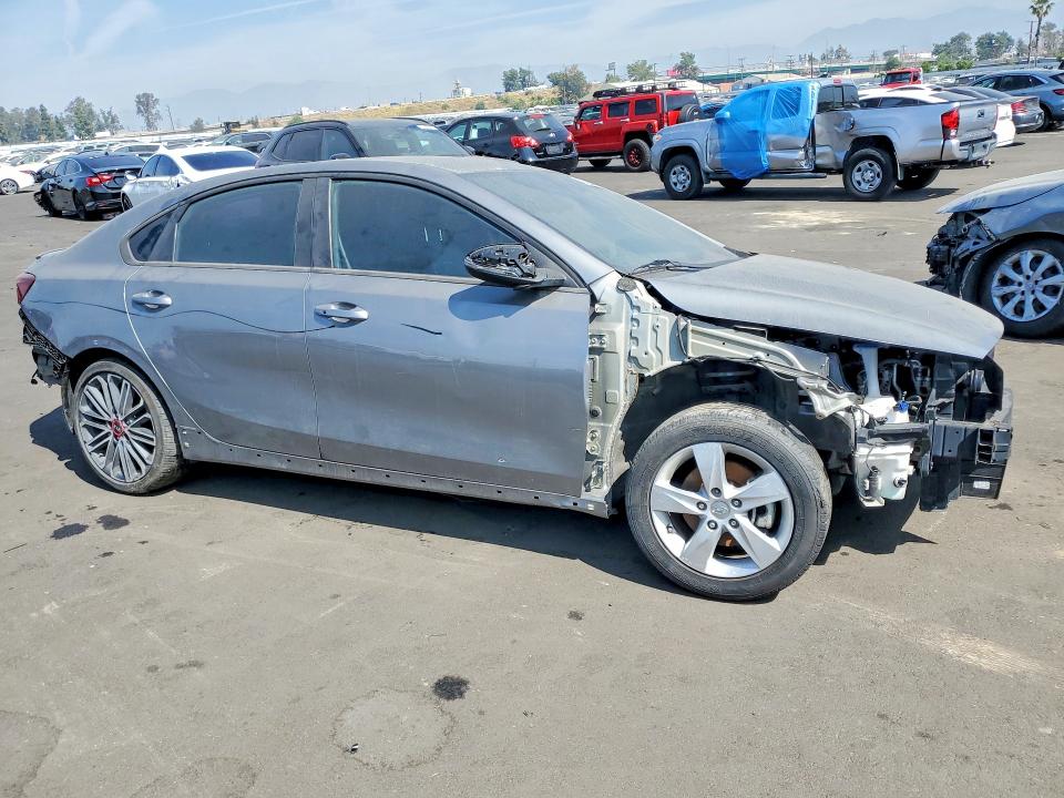 47750046 :رقم المزاد ، 3KPF54AD2NE447738 vin ، 2022 Kia Forte مزاد بيع
