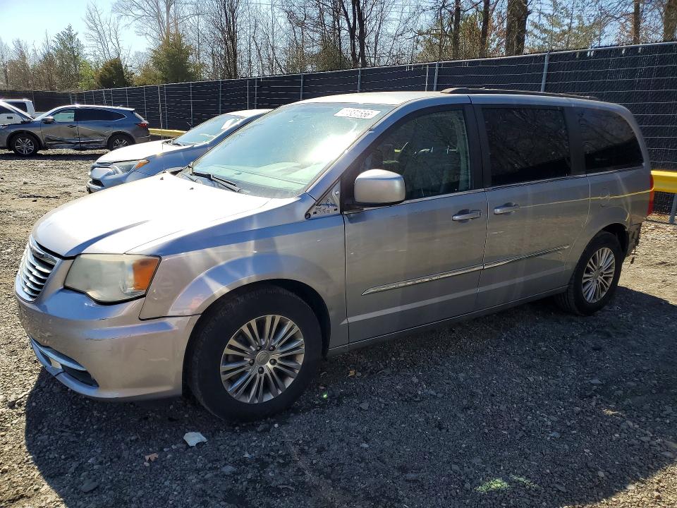 2014 Chrysler Town & Country მანქანა იყიდება აუქციონზე, vin: 2C4RC1CG7ER107279, აუქციონის ნომერი: 41831556
