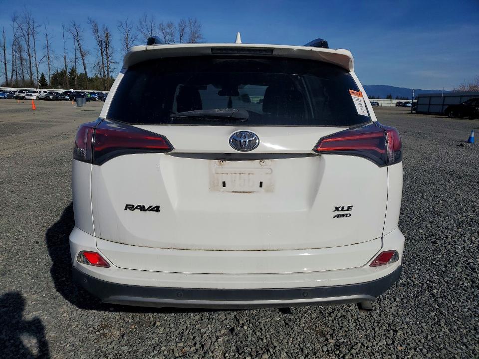 2017 Toyota Rav4 მანქანა იყიდება აუქციონზე, vin: 2T3RFREV8HW679778, აუქციონის ნომერი: 79288375