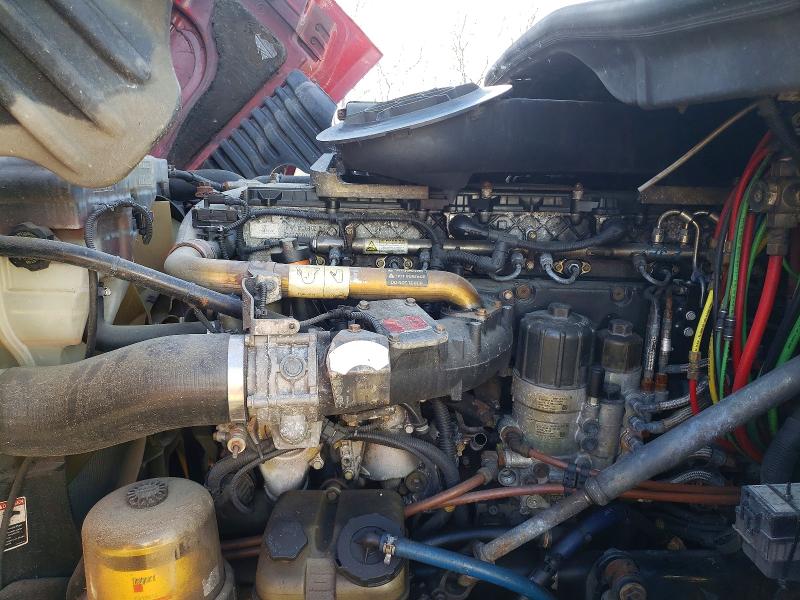 2011 Freightliner Cascadia მანქანა იყიდება აუქციონზე, vin: 1FUJGLDR6BLAV6676, აუქციონის ნომერი: 41733246