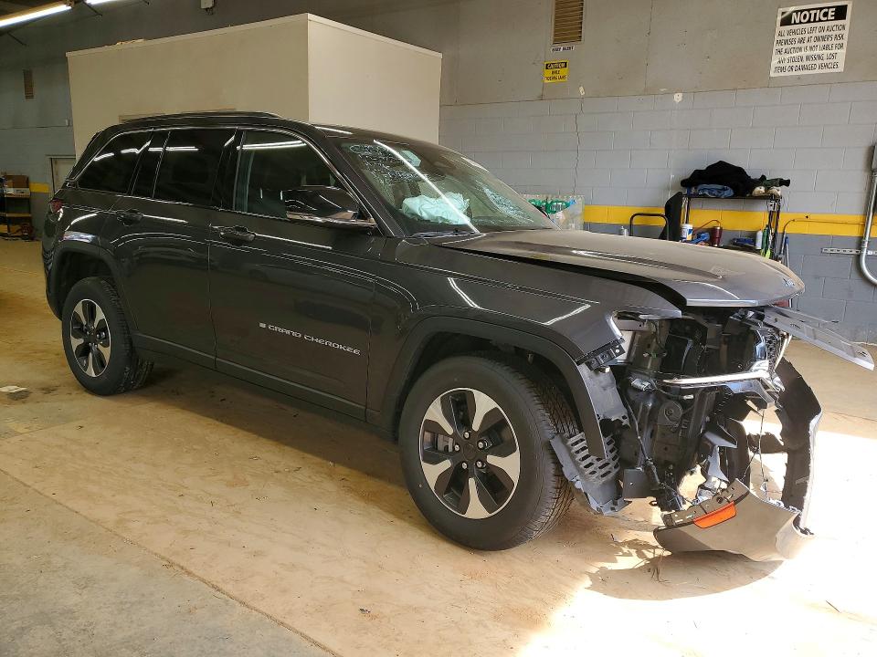 46809126 :رقم المزاد ، 1C4RJYB6XPC648927 vin ، 2023 Jeep Grand Cherokee مزاد بيع