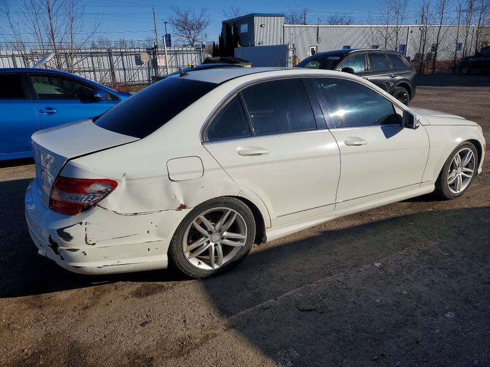 46936416 :رقم المزاد ، WDDGF8BB1BF551859 vin ، 2011 Mercedes-benz C مزاد بيع