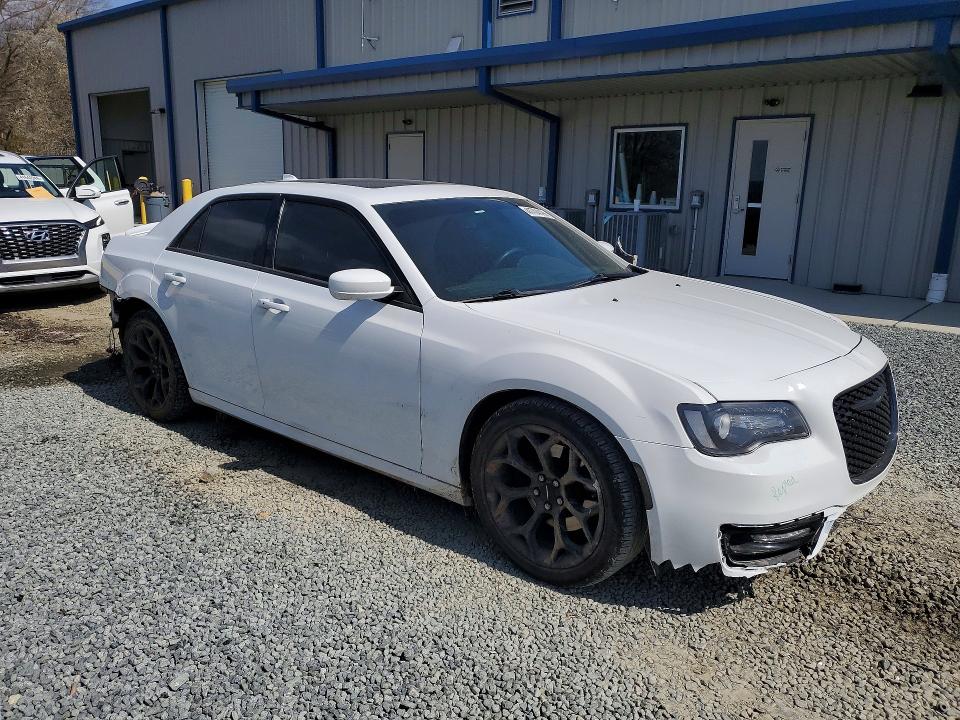 Продажа на аукционе авто 2019 Chrysler 300, vin: 2C3CCABTXKH618222, номер лота: 41704196
