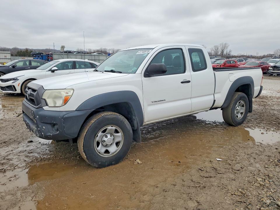 Auction sale of the 2014 Toyota Tacoma, vin: 5TFTU4GN2EX055669, lot number: 41748976