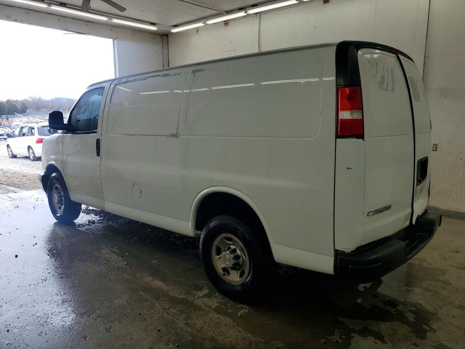 49343576 :رقم المزاد ، 1GCWGAFG5L1264992 vin ، 2020 Chevrolet Express G2500 مزاد بيع
