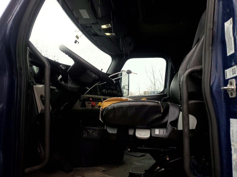 Продажа на аукционе авто 2021 Freigliner Cascadia 126, vin: 1FUJHHDR2MLMA3880, номер лота: 79614515