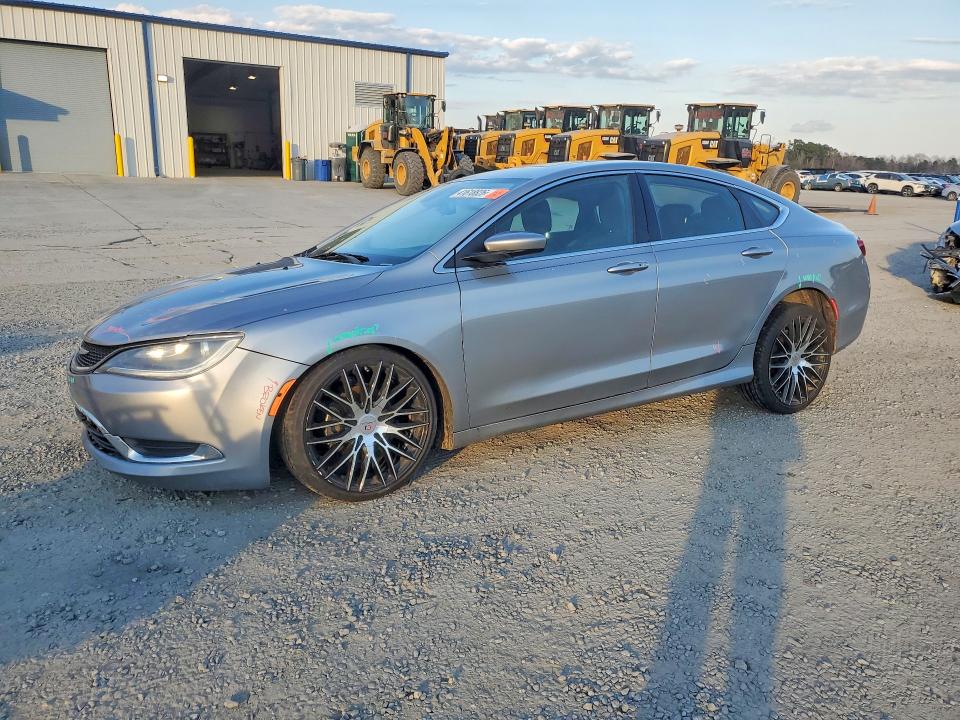 2015 Chrysler 200 მანქანა იყიდება აუქციონზე, vin: 1C3CCCAB2FN636781, აუქციონის ნომერი: 41618826