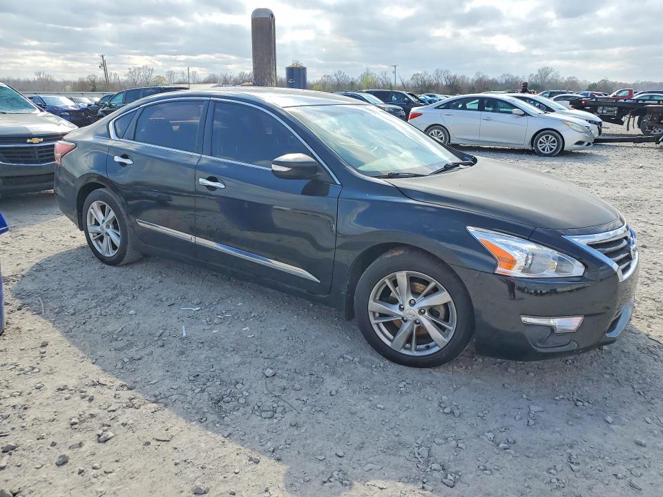2015 Nissan Altima მანქანა იყიდება აუქციონზე, vin: 1N4AL3AP3FC210646, აუქციონის ნომერი: 79246335