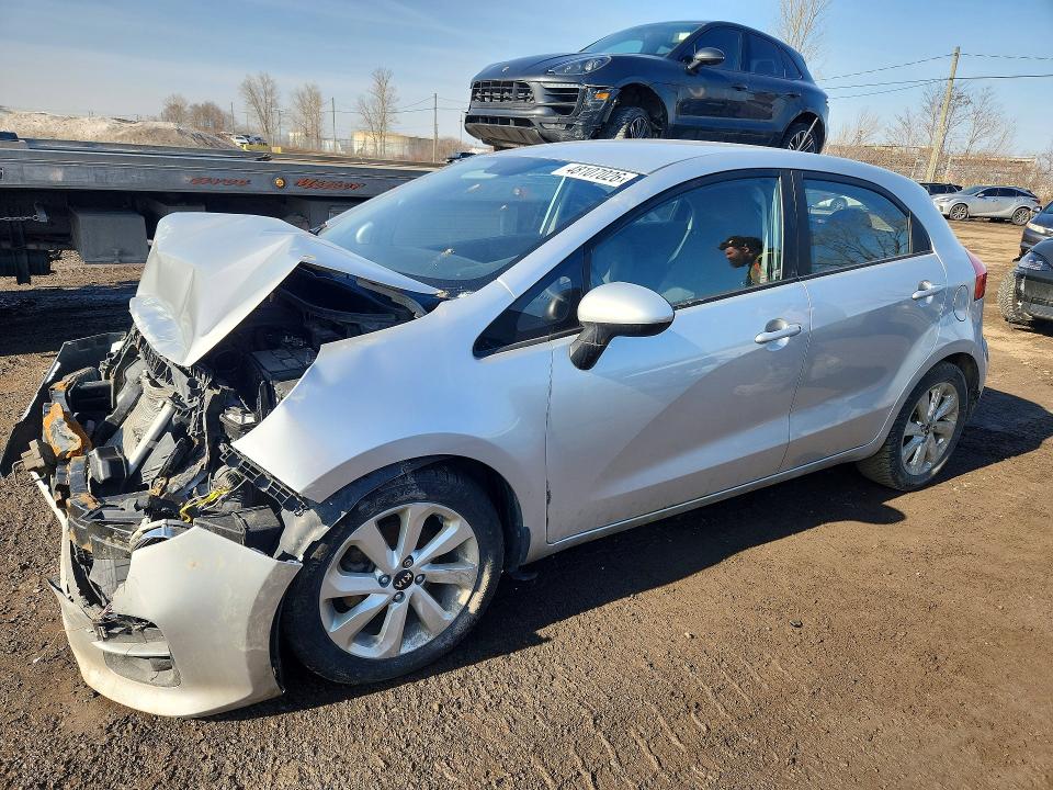 48107026 :رقم المزاد ، KNADN5A37G6593305 vin ، 2016 Kia Rio 5-door مزاد بيع