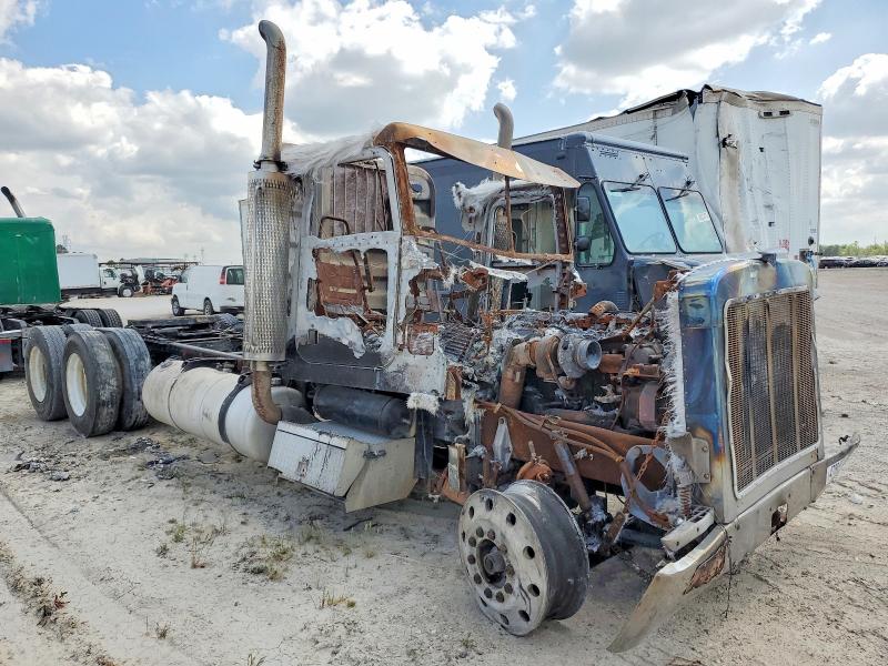 47094976 :رقم المزاد ، 1XPFDB9XXXD490832 vin ، 1999 Peterbilt 378 مزاد بيع