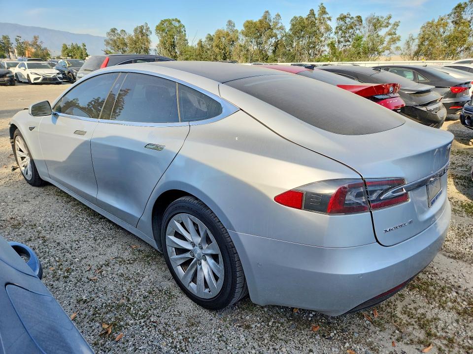 Продажа на аукционе авто 2018 Tesla Model S, vin: 5YJSA1E28JF245489, номер лота: 79084285