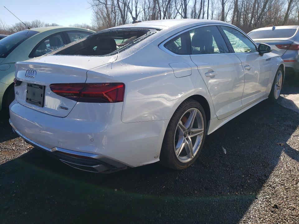 2021 Audi A5 მანქანა იყიდება აუქციონზე, vin: WAUDACF53MA039102, აუქციონის ნომერი: 79627505