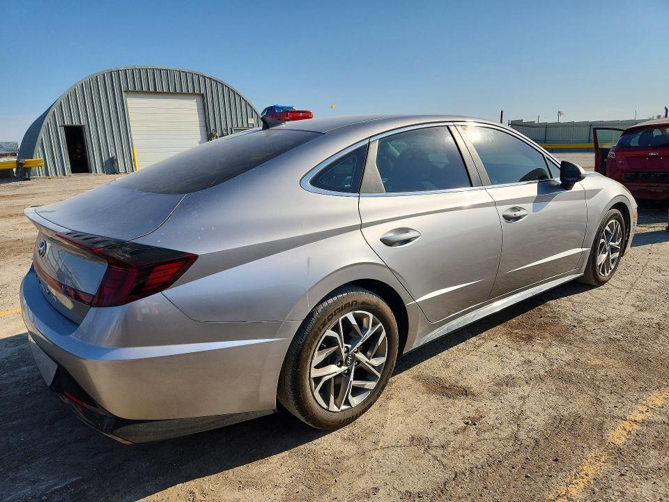 Продажа на аукционе авто 2021 Hyundai Sonata, vin: KMHL64JA5MA147730, номер лота: 45624806
