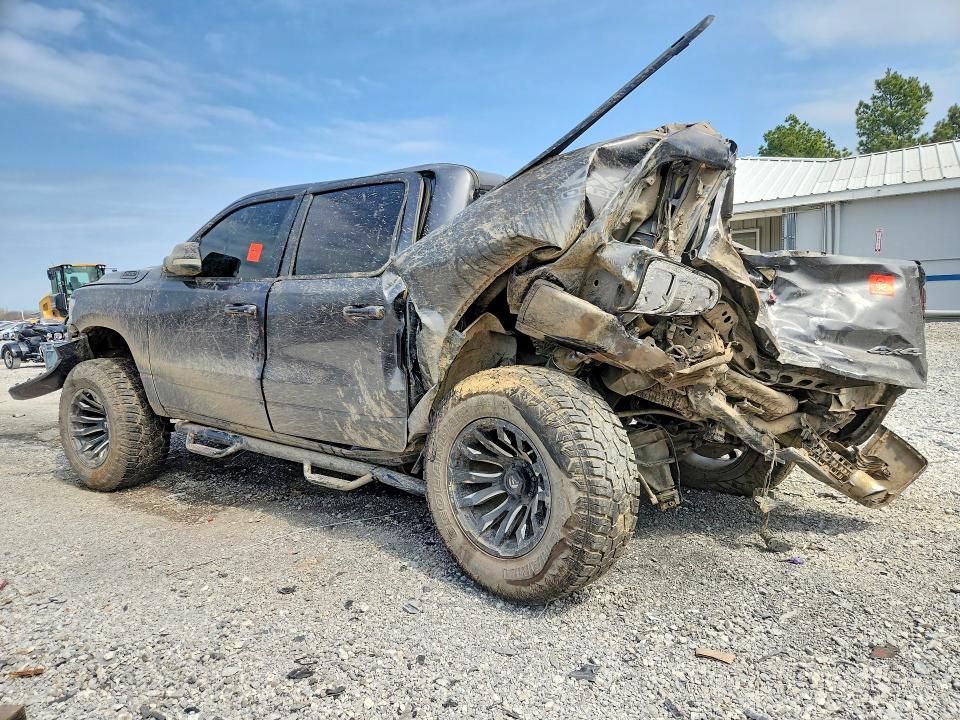 47303116 :رقم المزاد ، 1C6SRFFTXMN771651 vin ، 2021 Ram 1500 مزاد بيع