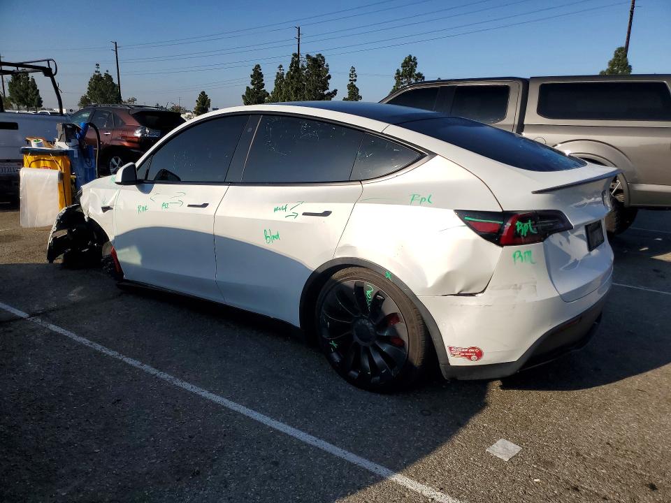 41842316 :رقم المزاد ، 5YJYGDEF4LF023158 vin ، 2020 Tesla Model Y مزاد بيع