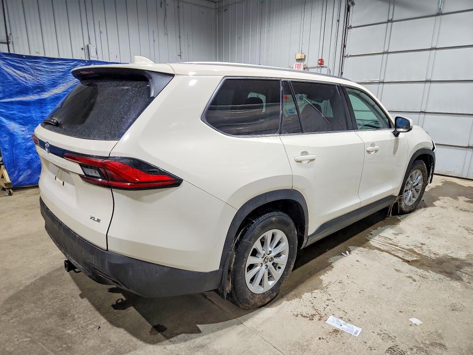 2024 Toyota Grand Highlander მანქანა იყიდება აუქციონზე, vin: 5TDAAAB51RS033809, აუქციონის ნომერი: 45591006