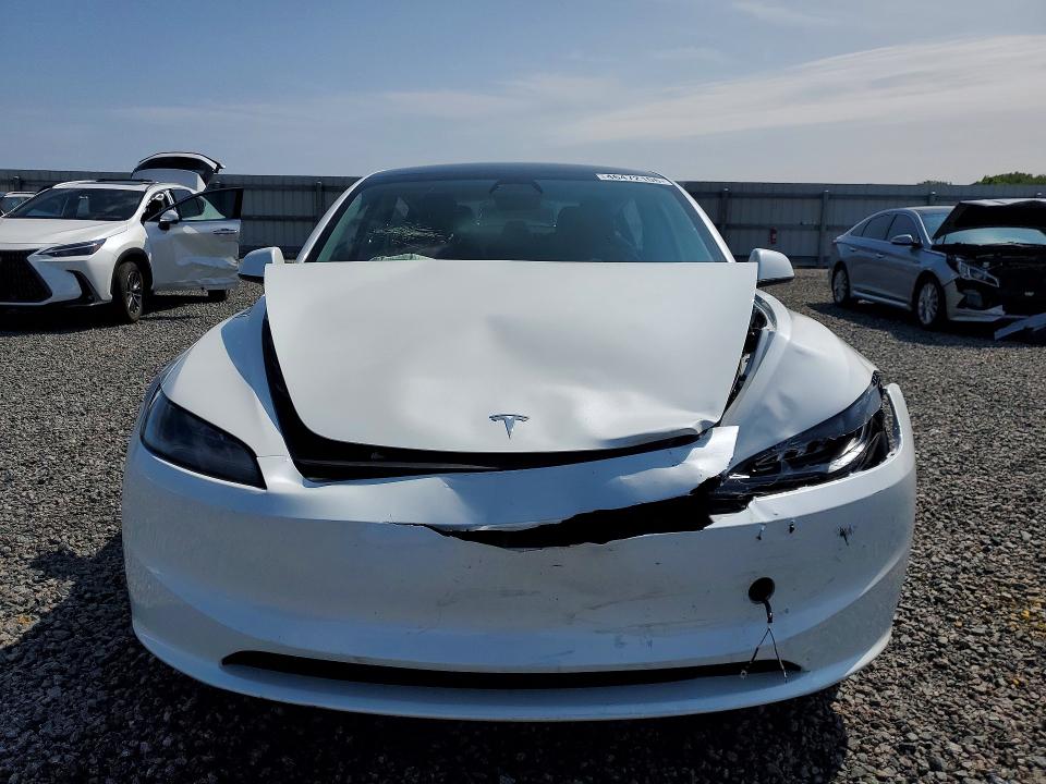 46472106 :رقم المزاد ، 5YJ3E1EB9SF929929 vin ، 2025 Tesla Model 3 مزاد بيع