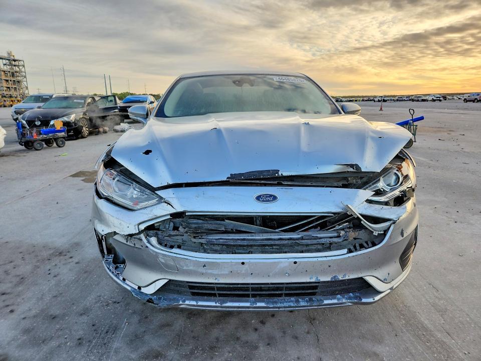 46485826 :رقم المزاد ، 3FA6P0CD5LR196628 vin ، 2020 Ford Fusion مزاد بيع
