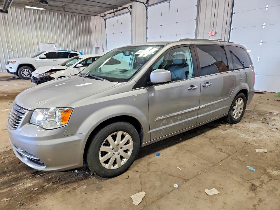 47826656 :رقم المزاد ، 2C4RC1BG6GR148880 vin ، 2016 Chrysler Town & Country مزاد بيع