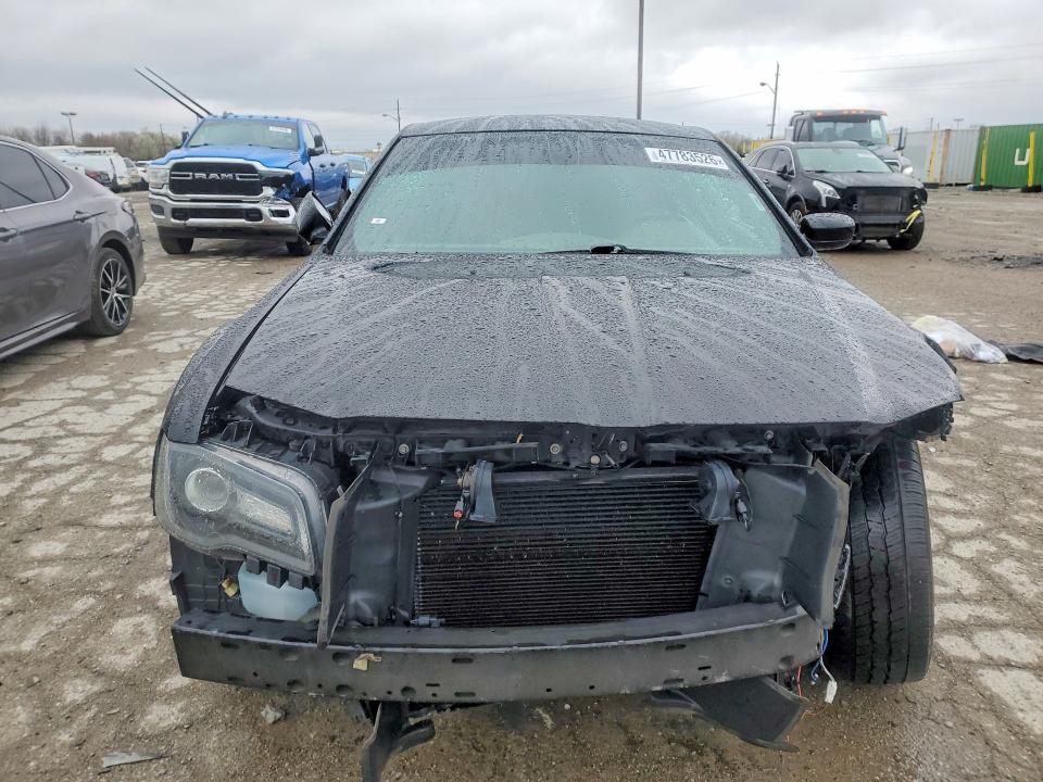 Продаж на аукціоні авто 2019 Chrysler 300, vin: 2C3CCABG0KH697922, номер лоту: 47783526