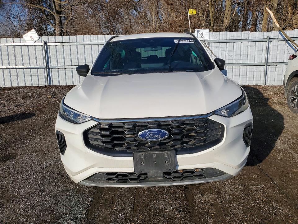 47096546 :رقم المزاد ، 1FMCU9MZ1RUB62462 vin ، 2024 Ford Escape مزاد بيع