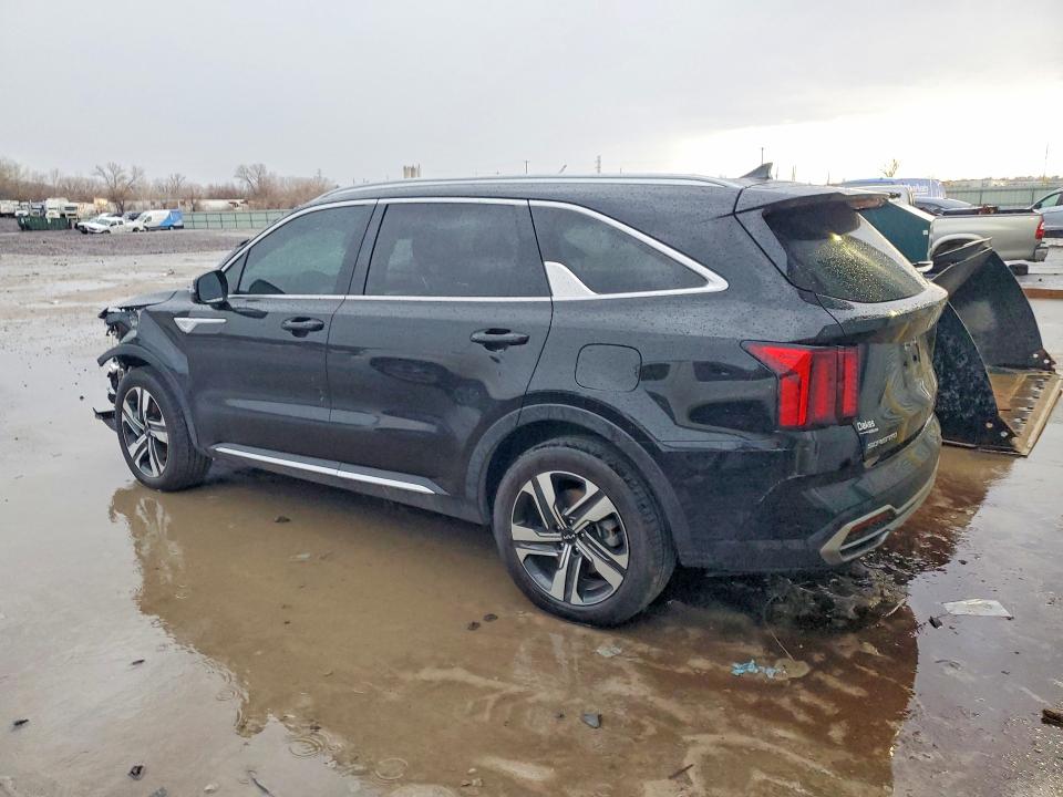 Продажа на аукционе авто 2023 Kia Sorento Hybrid, vin: KNDRHDLG8P5213338, номер лота: 79105915