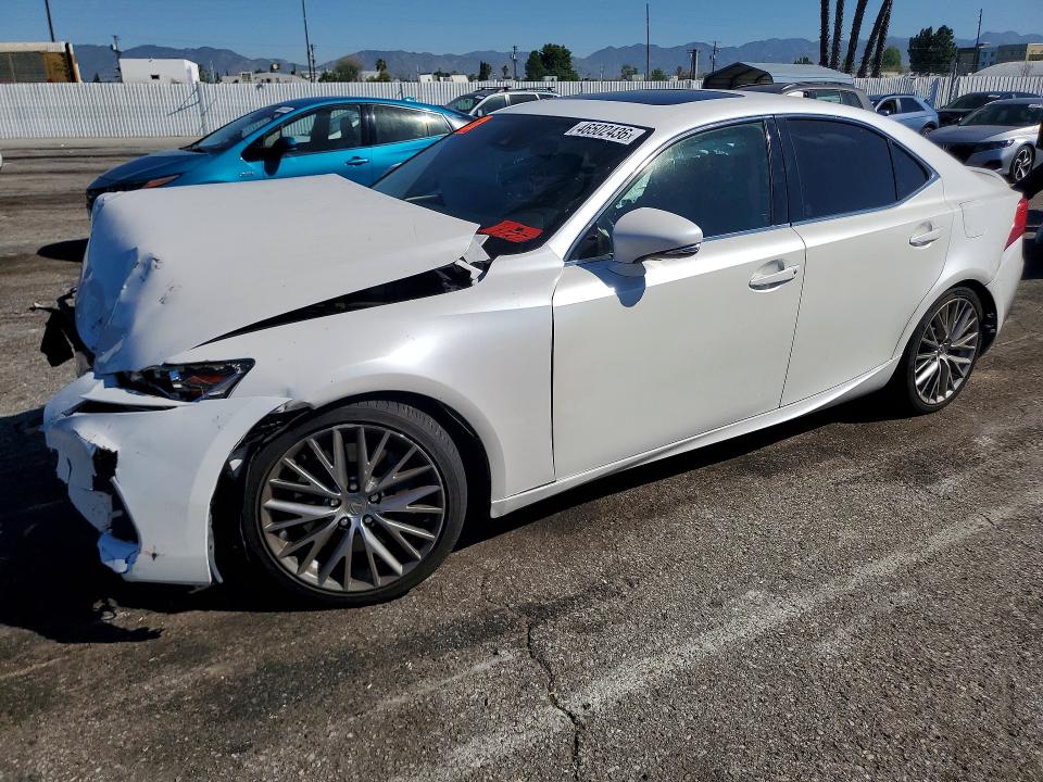 46502436 :رقم المزاد ، JTHBA1D27J5067107 vin ، 2018 Lexus Is 300 مزاد بيع