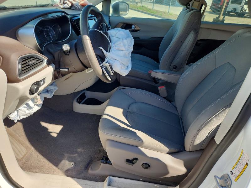 46505856 :رقم المزاد ، 2C4RC1CG2HR553621 vin ، 2017 Chrysler Pacifica مزاد بيع