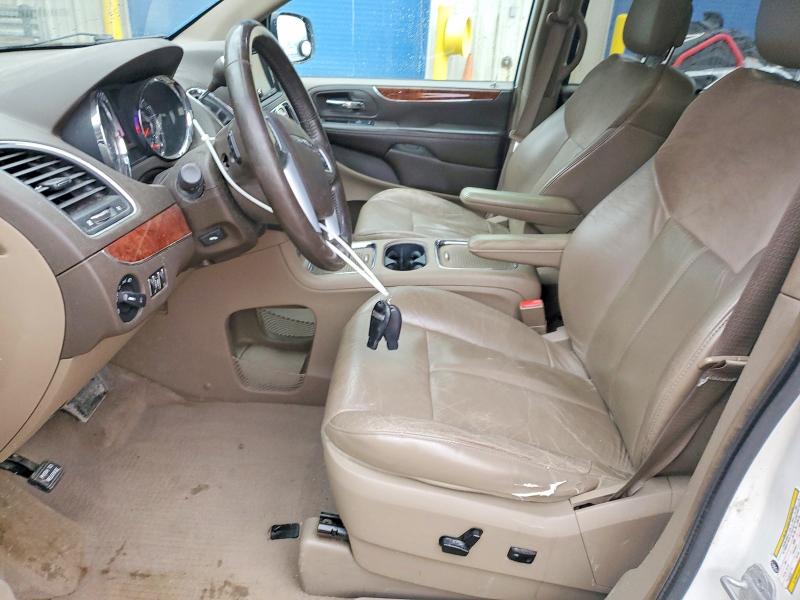 45756346 :رقم المزاد ، 2A4RR6DG1BR667329 vin ، 2011 Chrysler Town & Country مزاد بيع