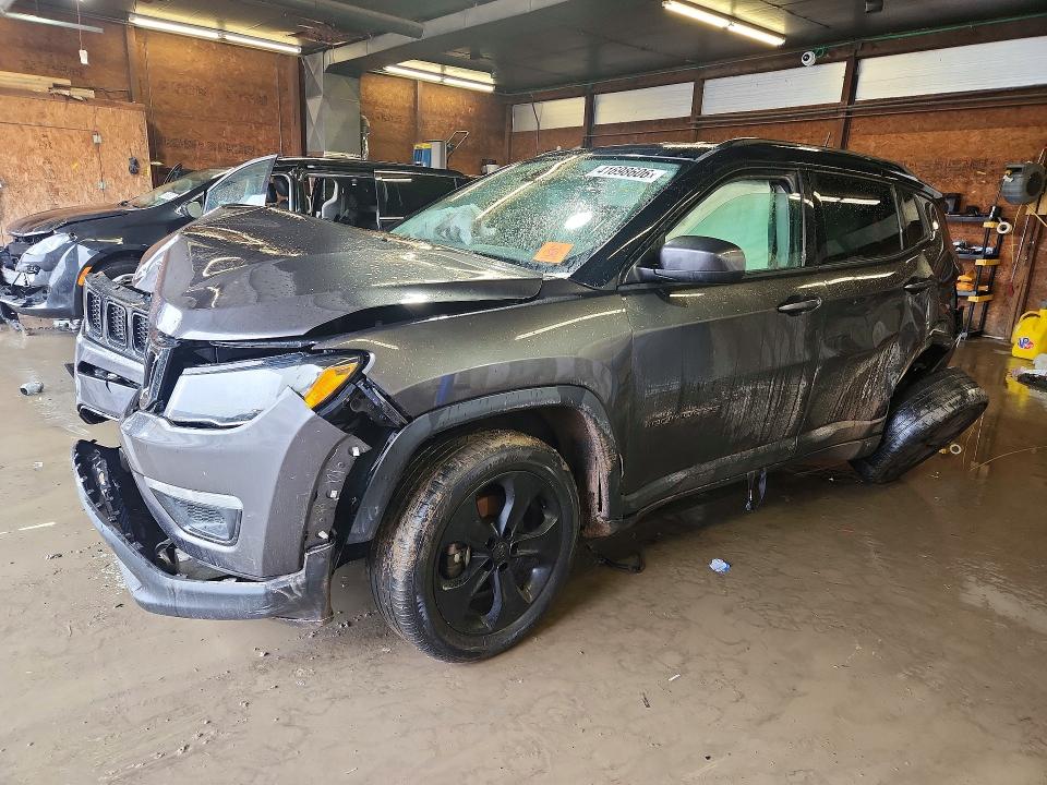 2018 Jeep Compass მანქანა იყიდება აუქციონზე, vin: 3C4NJDBB7JT400215, აუქციონის ნომერი: 41698606