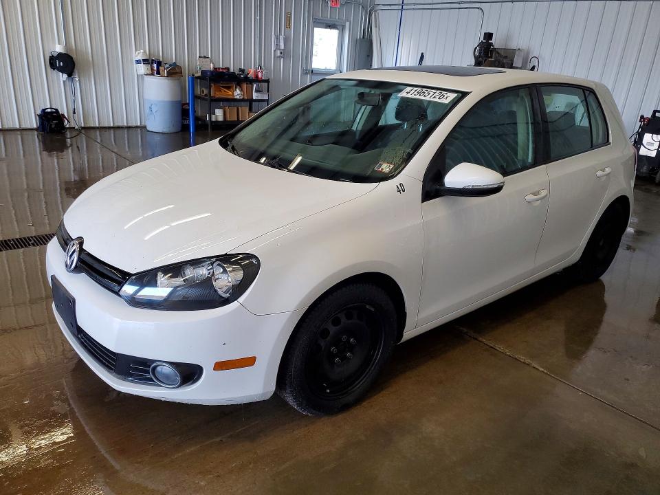 41965126 :رقم المزاد ، WVWDM7AJ3EW010029 vin ، 2014 Volkswagen Golf مزاد بيع