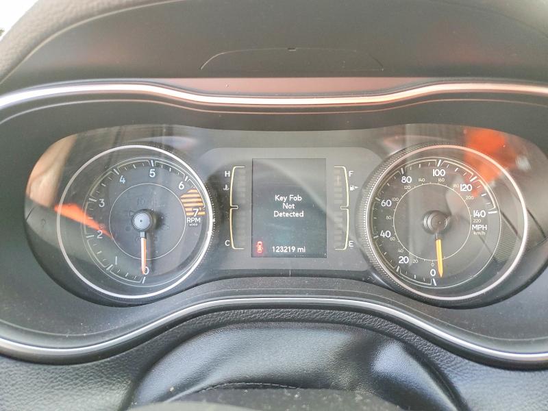 50689016 :رقم المزاد ، 1C4PJLLB2KD110716 vin ، 2019 Jeep Cherokee مزاد بيع