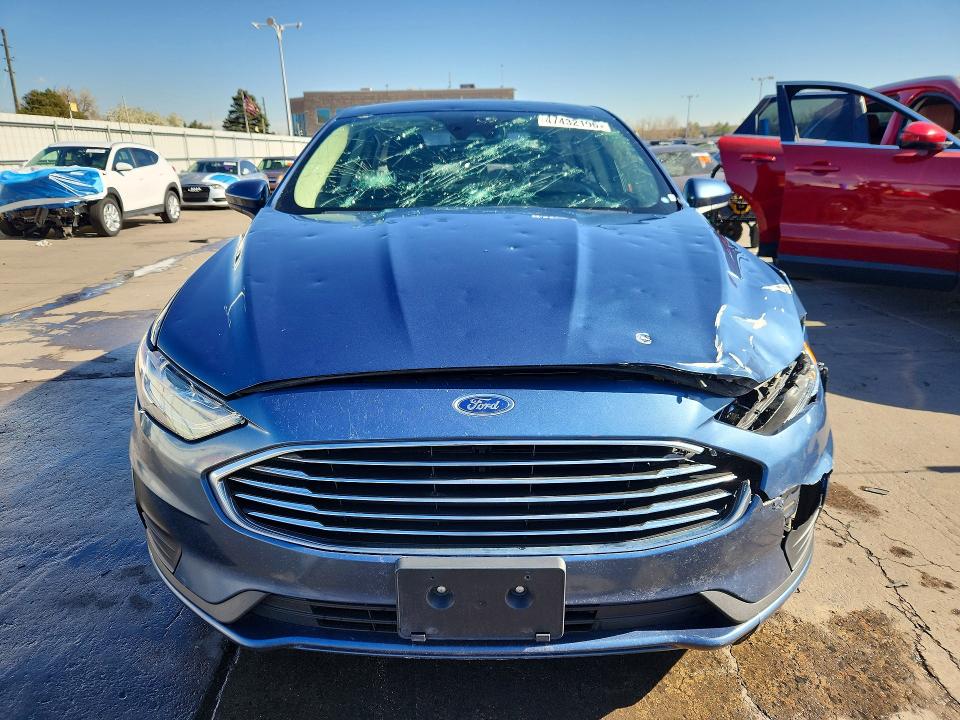 47432196 :رقم المزاد ، 3FA6P0HD0KR172017 vin ، 2019 Ford Fusion مزاد بيع