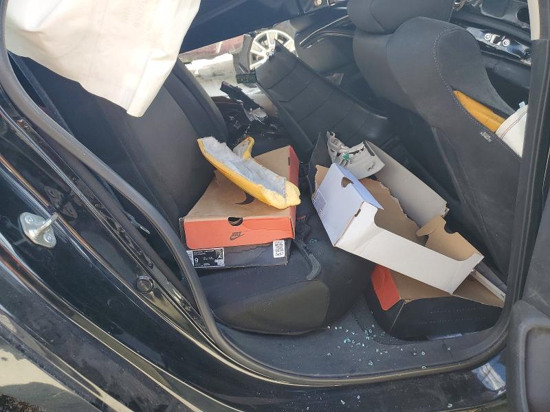 42016436 :رقم المزاد ، 1HGCV1F18JA216518 vin ، 2018 Honda Accord مزاد بيع