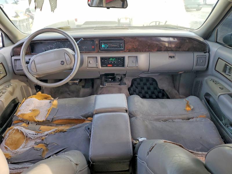 47131056 :رقم المزاد ، 1G4BT5377NR458560 vin ، 1992 Buick Roadmaster مزاد بيع