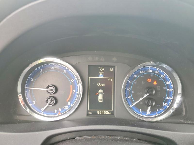 Продажа на аукционе авто 2018 Toyota Corolla, vin: 2T1BURHE3JC981479, номер лота: 47364996