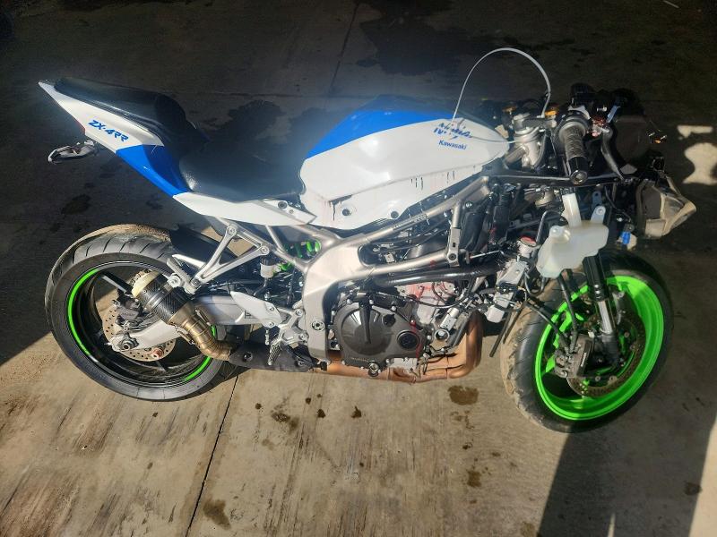 47270206 :رقم المزاد ، ML5ZXCS11RDA27012 vin ، 2024 Kawasaki Zx400 مزاد بيع