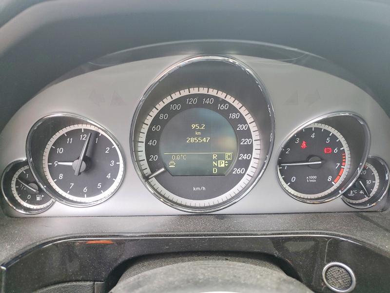 2010 Mercedes-benz E მანქანა იყიდება აუქციონზე, vin: WDDHF8HBXAA152519, აუქციონის ნომერი: 45827946