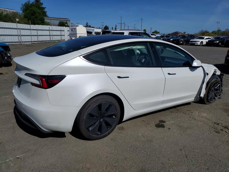 2025 Tesla Model 3 მანქანა იყიდება აუქციონზე, vin: 5YJ3E1EA6SF026077, აუქციონის ნომერი: 45625826