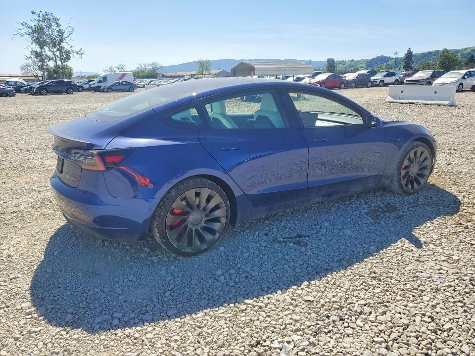 46224686 :رقم المزاد ، 5YJ3E1EC4NF122392 vin ، 2022 Tesla Model 3 مزاد بيع