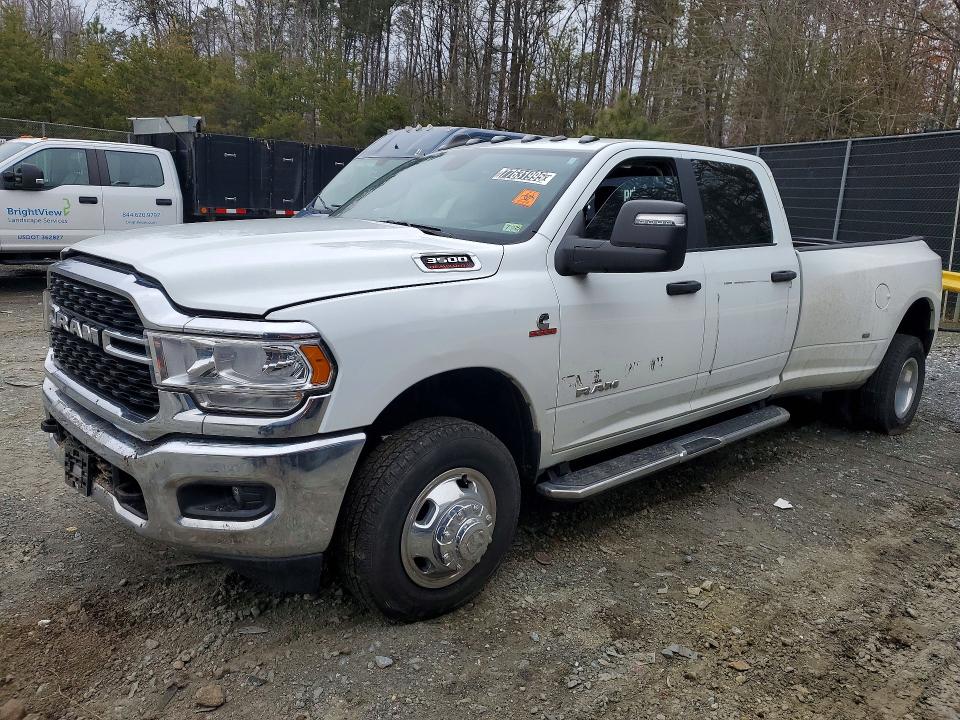 77631995 :رقم المزاد ، 3C63RRHL9RG301209 vin ، 2024 Ram 3500 مزاد بيع