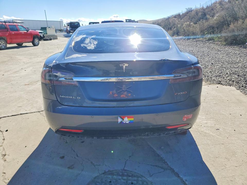 Продажа на аукционе авто 2016 Tesla Model S, vin: 5YJSA1E40GF177621, номер лота: 79444495