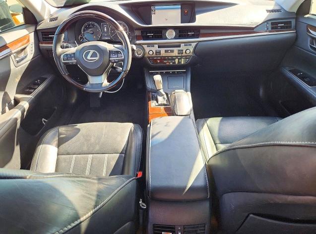 46054336 :رقم المزاد ، 58ABK1GG1JU092682 vin ، 2018 Lexus Es 350 مزاد بيع