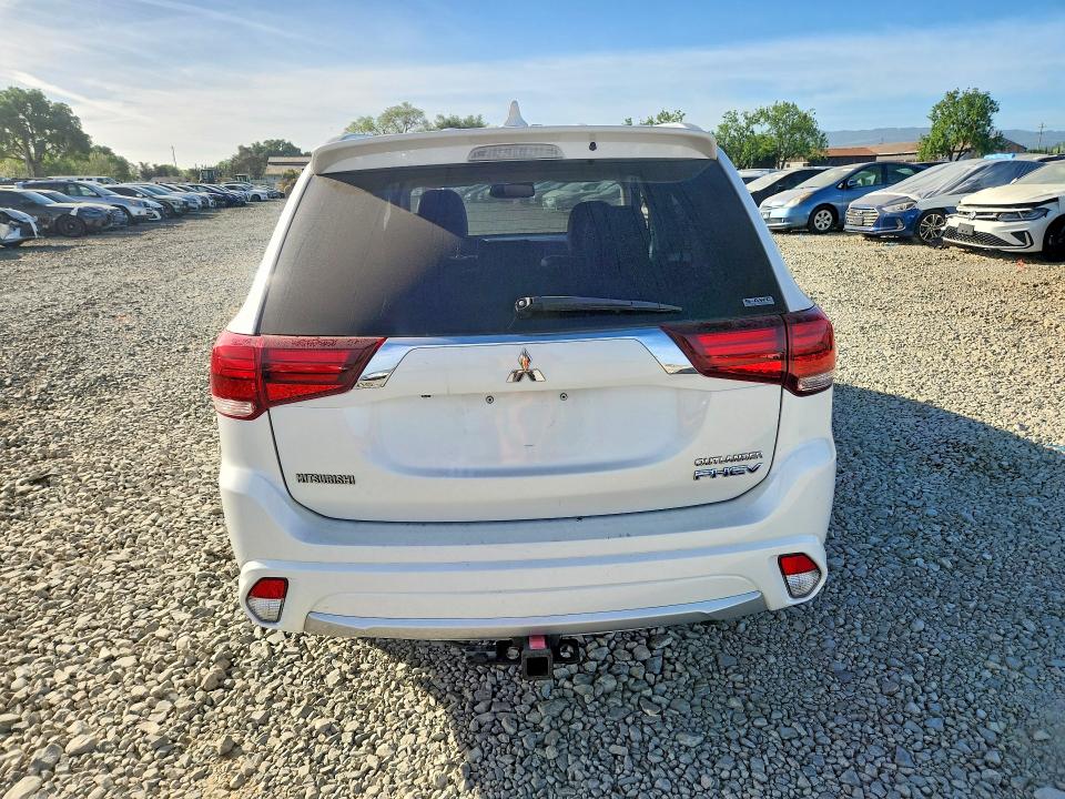 Продаж на аукціоні авто 2018 Mitsubishi Outlander, vin: JA4J24A58JZ032170, номер лоту: 47177076
