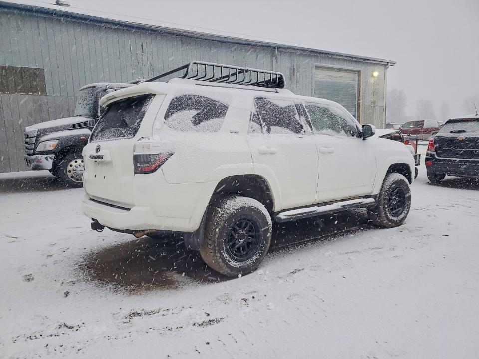 2018 Toyota 4runner მანქანა იყიდება აუქციონზე, vin: JTEBU5JR5J5497540, აუქციონის ნომერი: 45938796
