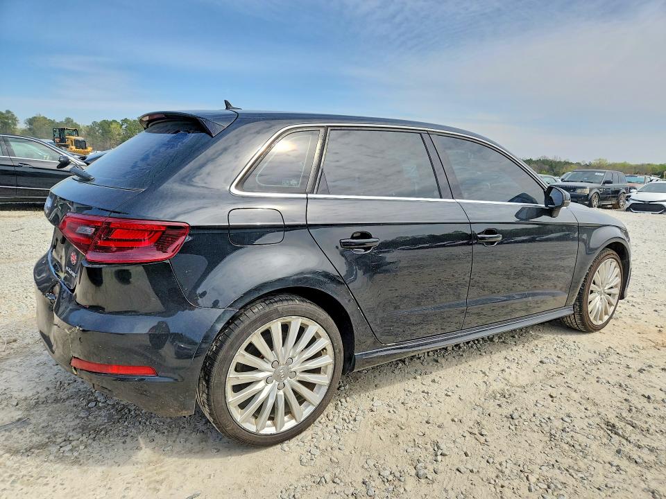Продажа на аукционе авто 2016 Audi A3, vin: WAUTPBFF7GA024328, номер лота: 46582466
