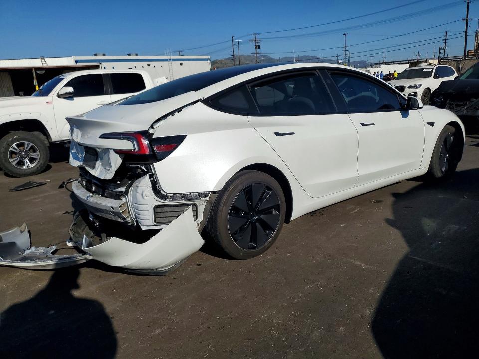 45628776 :رقم المزاد ، 5YJ3E1EB5RF760454 vin ، 2024 Tesla Model 3 مزاد بيع